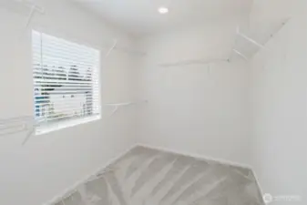 walk-in closet