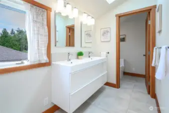 Primary Bathroom Suite