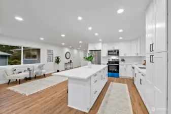 Do you want storage? This kitchen has plenty!