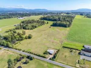 Prime mid county location with alosmot 10 acres at an affordable price!