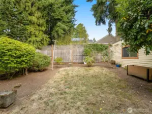 Private fully fenced backyard