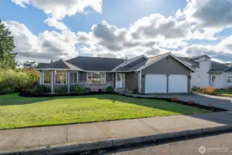 Sidewalk-lined streets in a charming Lynden neighborhood close to all the amenities of downtown Lynden.