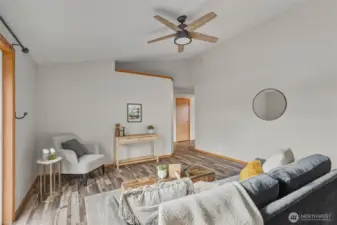 Ceiling fan (and AC!) keeps you cool on warm days.