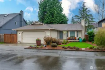 This beautifully renovated Maple Valley rambler offers single-level living at its finest.