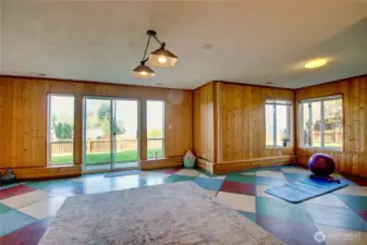 Lower level was rented out as it has outside access, plenty of room for studeo apartment, 3/4 bath and kitchenette!