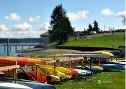 Shared amenities: Kayak storage
