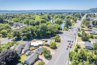 Close to schools, the Hospital, shopping and downtown Longview