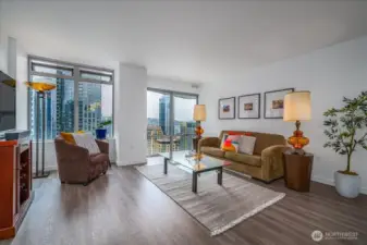 Light and bright living space