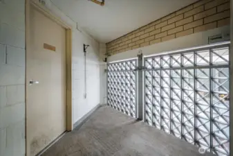 Convenient additional storage on the 7th floor