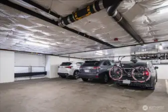 Easy parking on the 8th floor