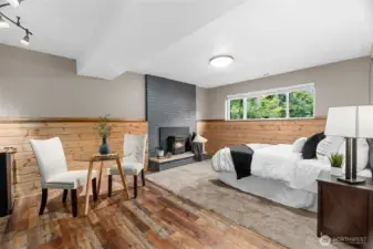No step bedroom with attached walk-in closet and powder room! Could also make for a multi purpose room or additional living room!