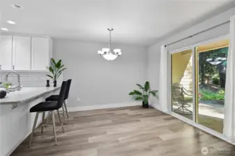 Eating counter as well as eating table space.