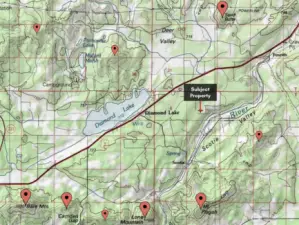 Topo map with mountain ranges and peaks.