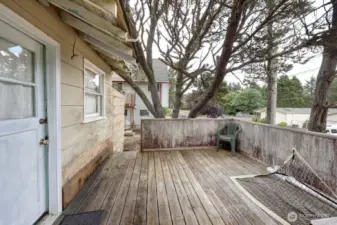 Front deck and main entrance