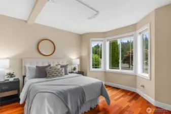 Main level suite
