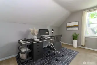 2nd bedroom.