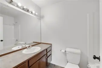 Full on suite bathroom in primary bedroom