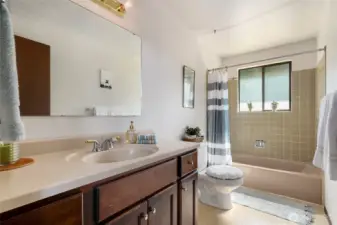 Main Floor Full Bath