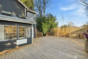 excellent useable outdoor space surrounded by greenbelt