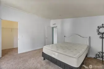 Another view of bedroom #3.