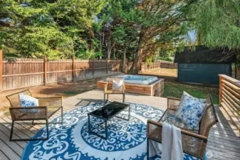 Brand new back deck with big hot tub!