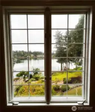 Wake up to gorgeous lake views