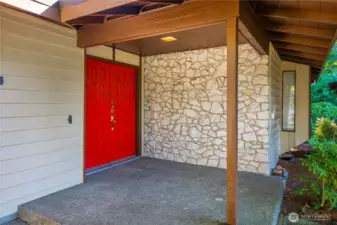 Bold front entrance makes a statement!