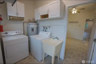 Separate laundry/utility room