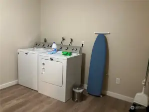 Oversized Laundry Room! - Lots of Storage room.