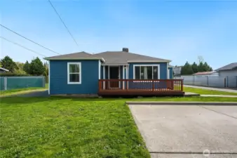 Attractive Craftsman with newer siding, paint & windows