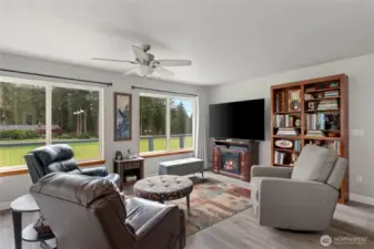 You get to choose what to watch - the television or the golfing!