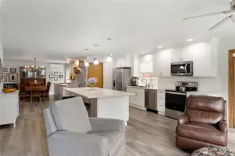 Cheerful, tastefully finished and very spacious