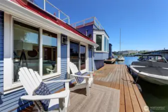 21' Sea Ray in the boat slip currently.  This is a great entertaining deck right off the living room.