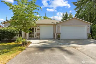 Beautiful home at the end of a private dead-end street. Spacious 3-car garage and extra large driveway provide plenty of parking.