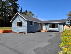 2 bed/ 2 bath, 1495 sq ft completely remodeled home on a double lot.