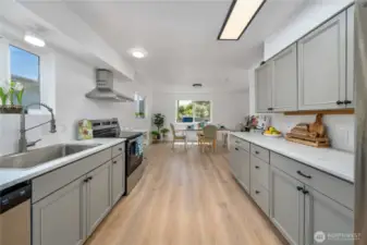 Roomy feeling, good LED lighting.