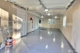660SQFT of Garage