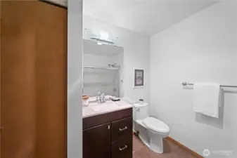2nd Full Bathroom