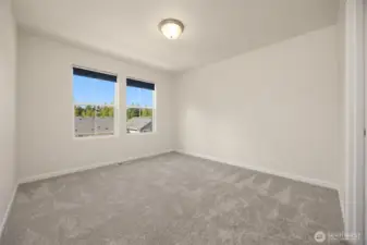 This is the same room without virtual staging.
