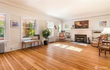 Lots of windows bring in so much natural light.