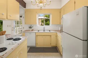 L-Shaped Kitchen