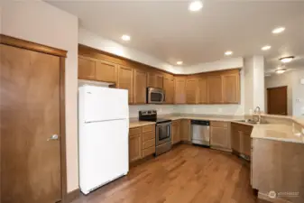 Great sized kitchen, tons of cabinet space and pantry