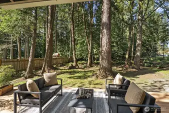 Private backyard deck