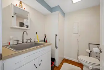 Cute guest bath