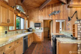 Spacious kitchen