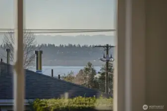 Wake each day to soft morning light and beautiful views of Lake Washington and the Olympic Mountains, right from your own bedroom.