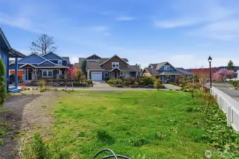 The site from the Lincoln side