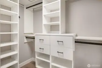 Walk in closet!  Check.