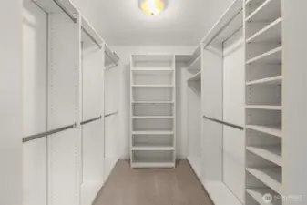 Primary suite walk in closet