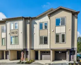 Photos are for representation only.  Features, colors, and selections may differ from photograph. See site agent for details.